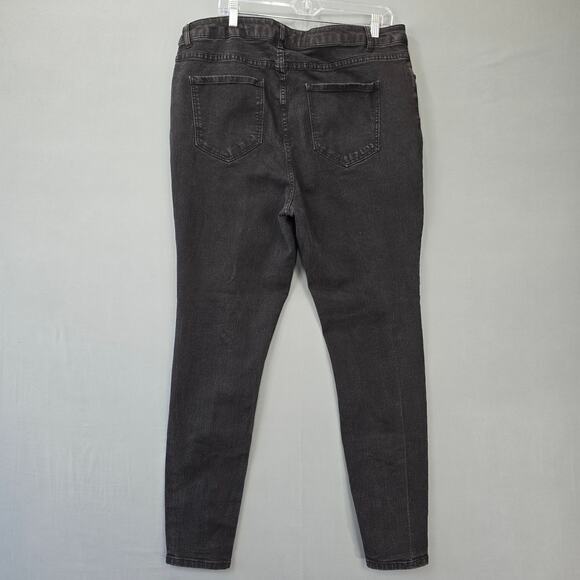 Forever21+ Black Jeans Stretch Skinny Classic Denim Women Plus Size 16 High Rise - Picture 2 of 6